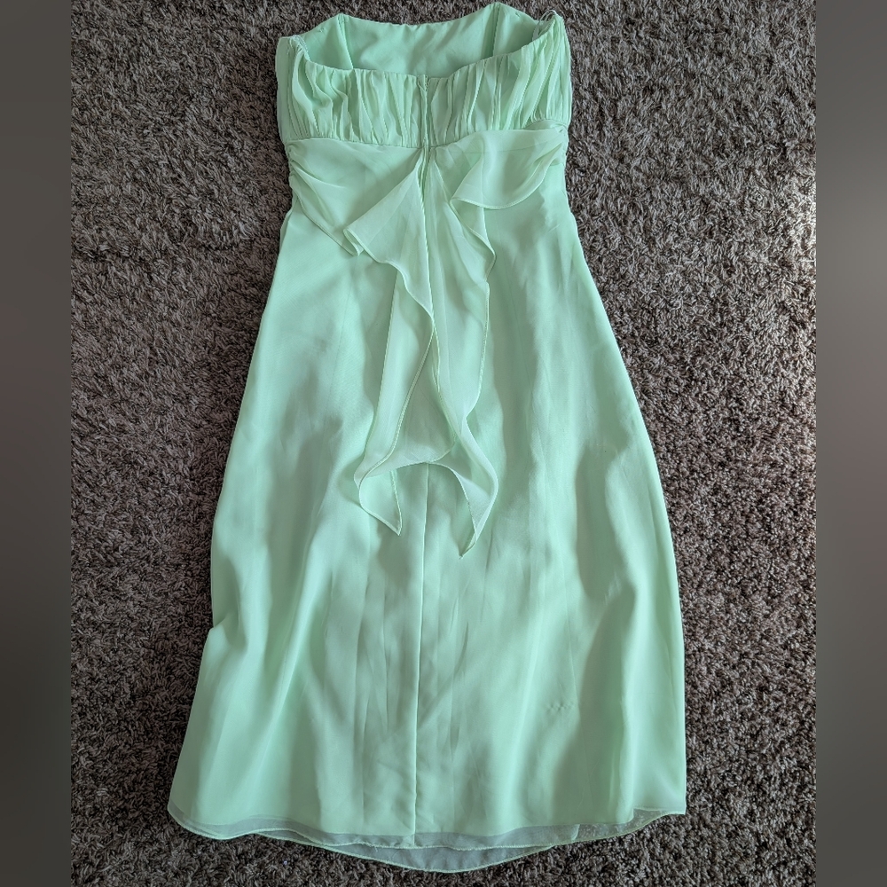 Elegant Flowy Strapless Green Formal Dress Size Large - Picture 4 of 6